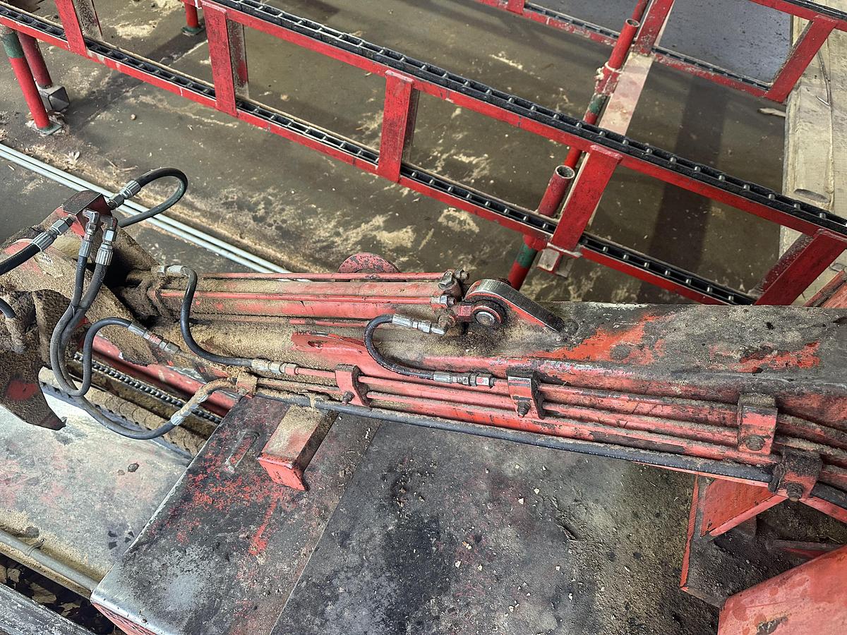 Used Morbark StacTrac 1000