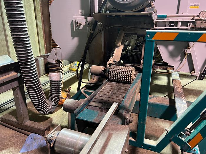 Used 2017 WoodMizer 6 Head resaw with Run-A-Round