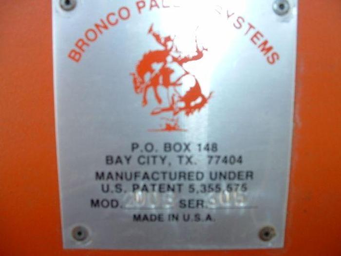 Used Bronco Pallet Nailer