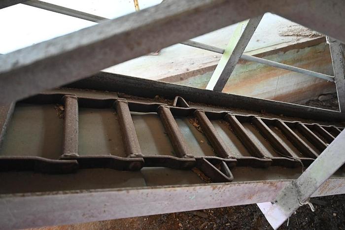 Used Drag Chain Conveyor 18″ Wide.... Pending Sale