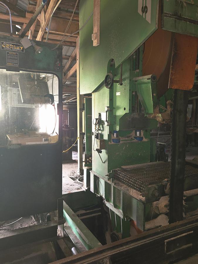 Used HMC SF 7-1600 Band Saw Head Rig