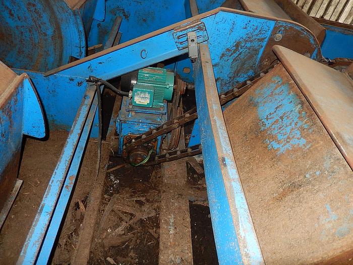 Used BREWCO Unscrambler with Package Deck