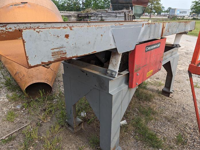 Used Cresswood Vibrating Conveyor Table 