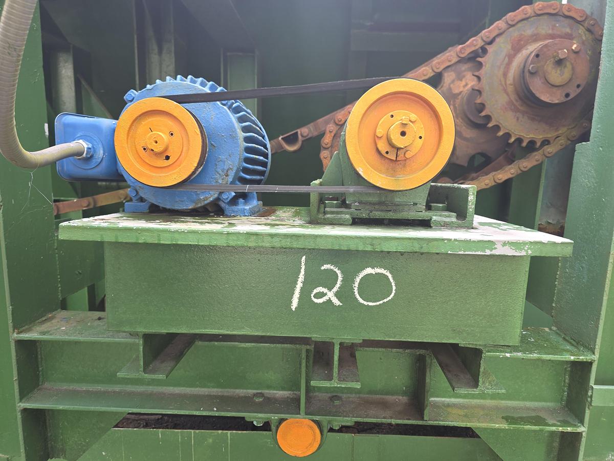 Used 22' Endwise Log Conveyor with "pinball" Kicker