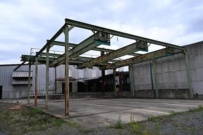 Used Tripple Overhead Trailer Loading System