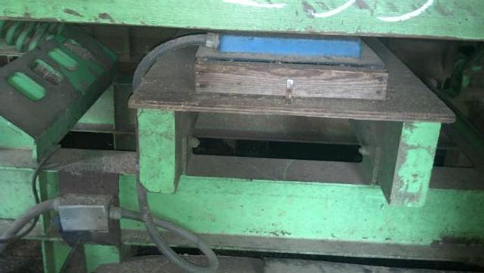 Used MDI metal detector