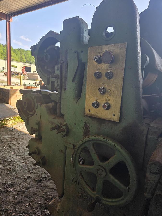 Used YATES AMERICAN A20-12 Planer Matcher