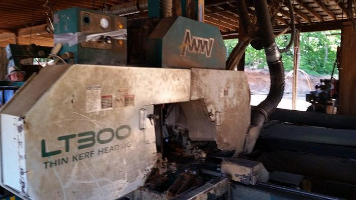 Used WOODMIZER LT300 Sawmill
