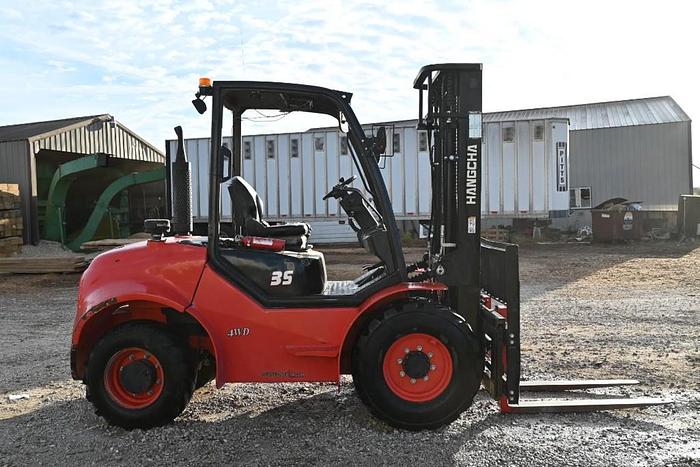 Used Hangcha 4WD Forklift