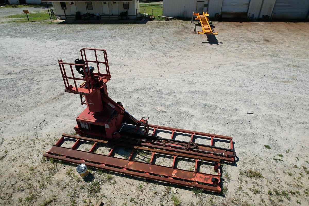 Used MORBARK Stac Trac 2000