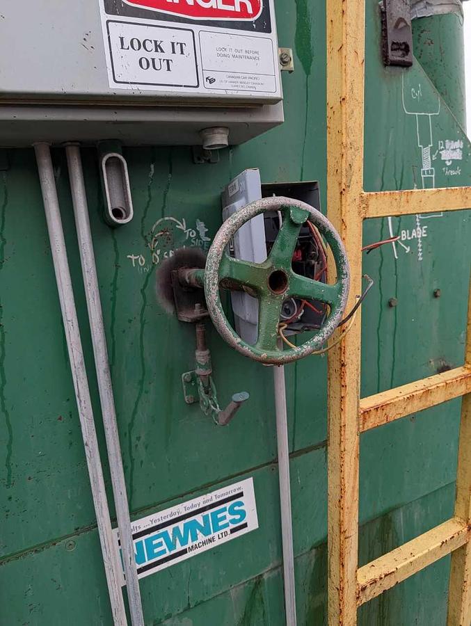Used Newnes Trimmer