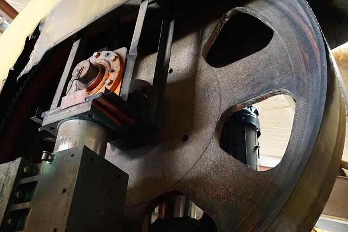 Used 7' McDonough RH Air Strain Band Headrig