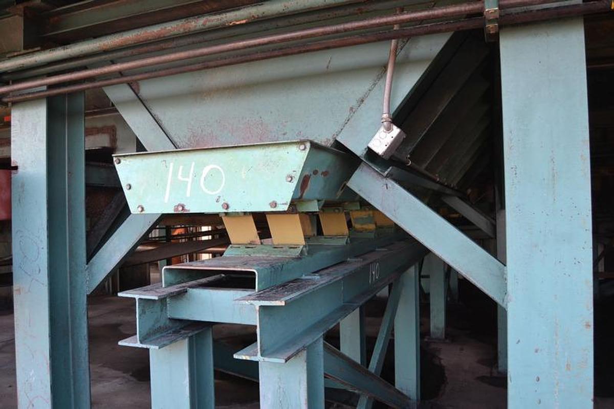 Used WEBSTER 18" x 24' FSM Vibrating Conveyor