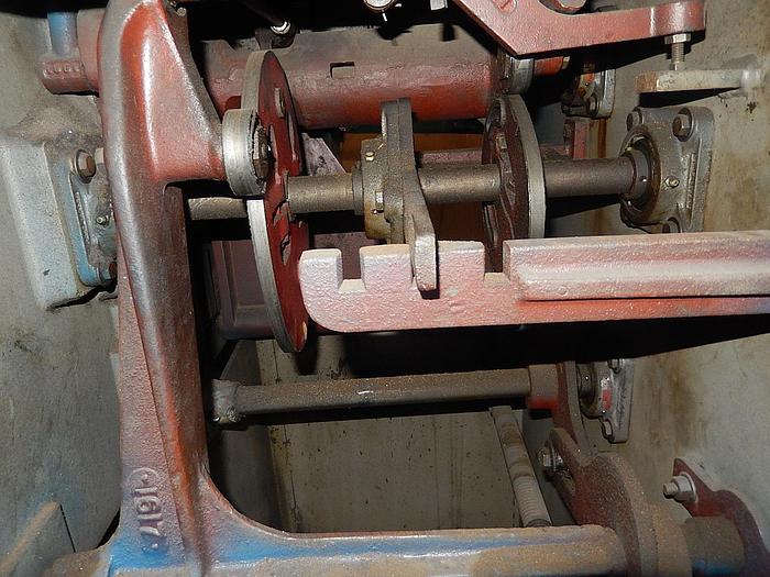 Used ARMSTRONG #2 RH Bandsaw Sharpener