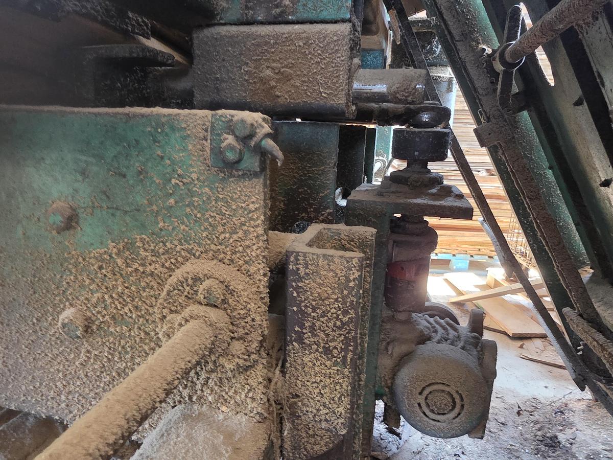 Used West Plains Double Notcher