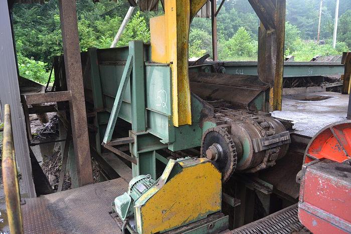 Used 32′ Log Trough