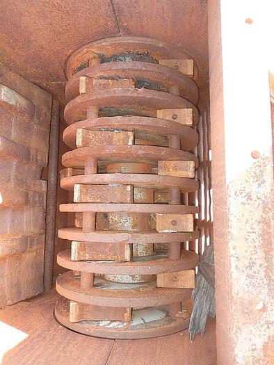 Used FULGHUM Wood & Bark Hog