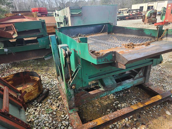 Used BUSH "Roto-Flow"  5x5 Chip Screen