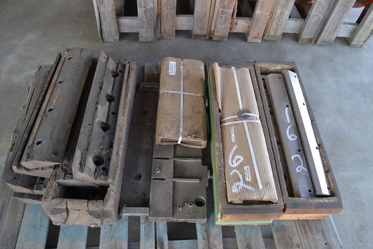 Used CAE - Carmanah 65" Chipper