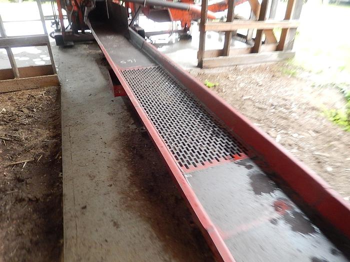 Used MELLOTT 80′ Vibrating Conveyor