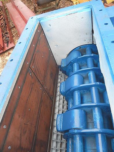 Used JEFFREY 40 WB Wood & Bark Hog