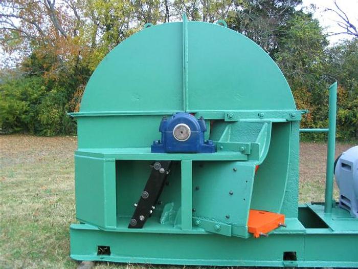 Used FULGHUM 60" Chipper