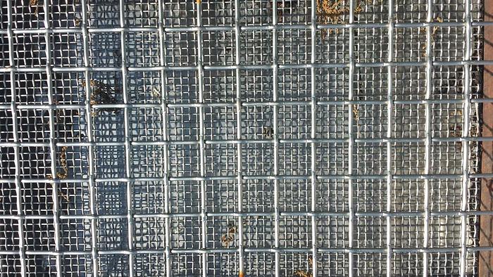 Used BM&M 6×8 Chip Screen