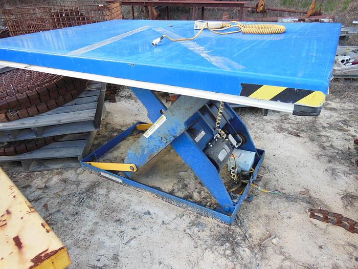 Used 4′ X 6′ 3000 LB CAP… LIFT TABLE