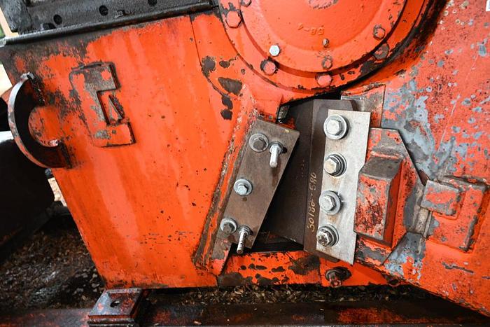 Used MORBARK 58″ Chipper, 6 knife