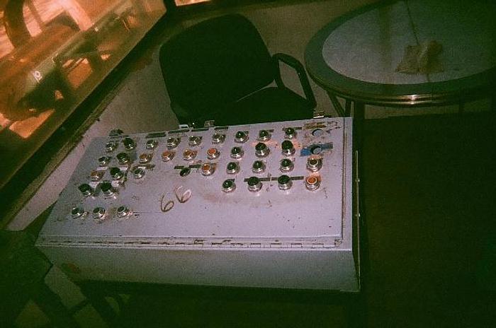 Used Log Merchandiser System