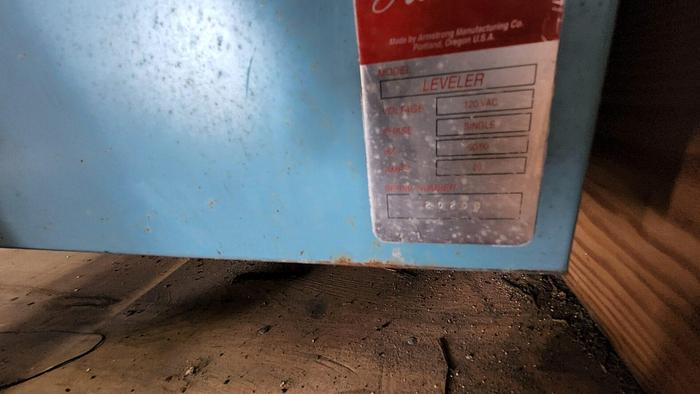 Used Armstrong Automatic Bandsaw Leveler