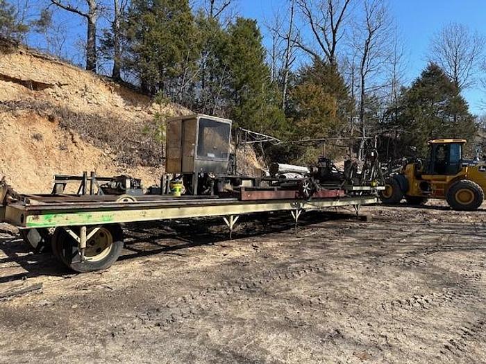 Used 2005 Hurdle Light Heavyweight 2 HB Sawmill with Log Deck And Meadows B Edger