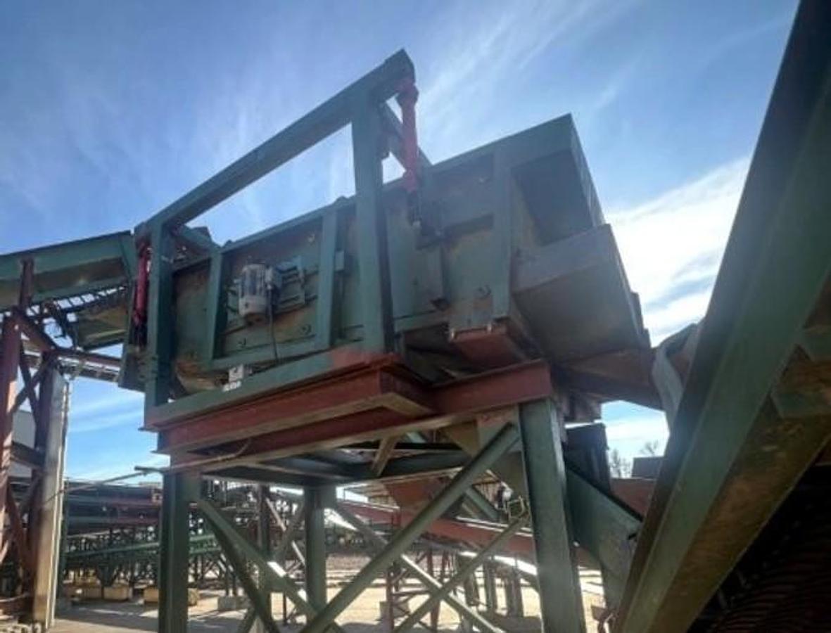 Used BM&M 10 x 14 Chip Screen