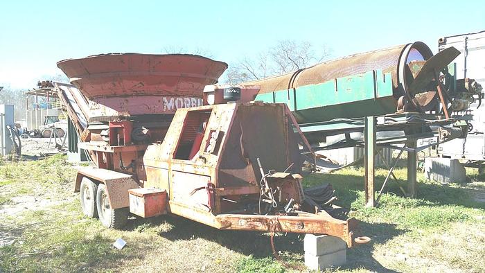 Used MORBARK 950 Tub Grinder