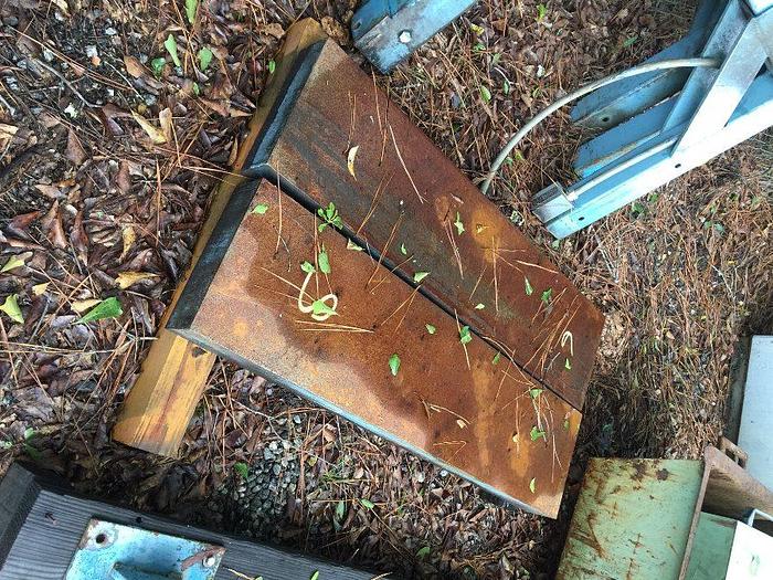 Used ARMSTRONG Saw Bench