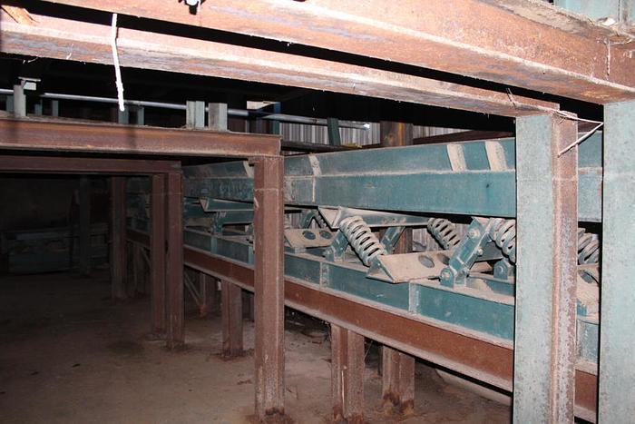 Used ACTION 125′ Balanced Vibrating Conveyor