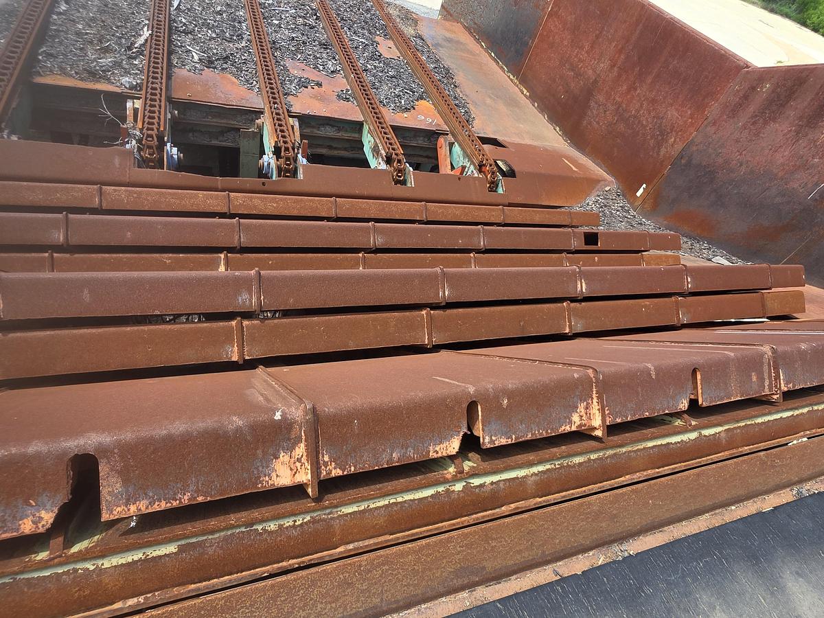 Used Linden Step Feeder - 20' capacity