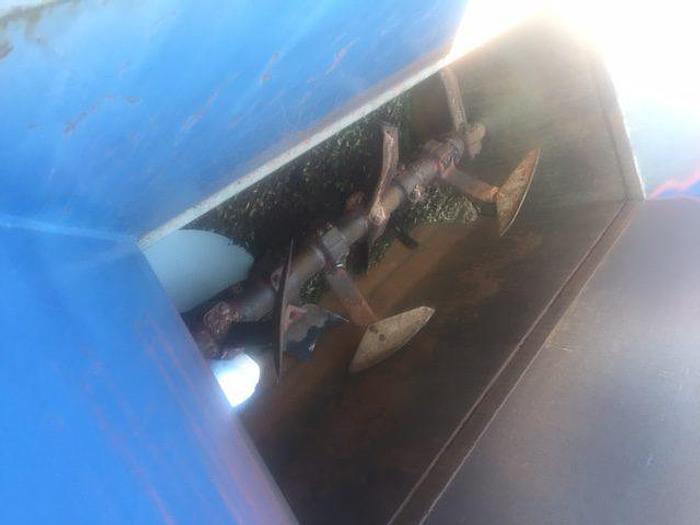 Used Mulch Colorizer