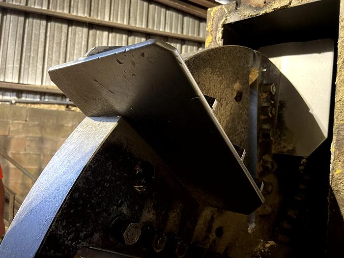 Used Fulghum 66" 6 Knife Chipper. HFTD