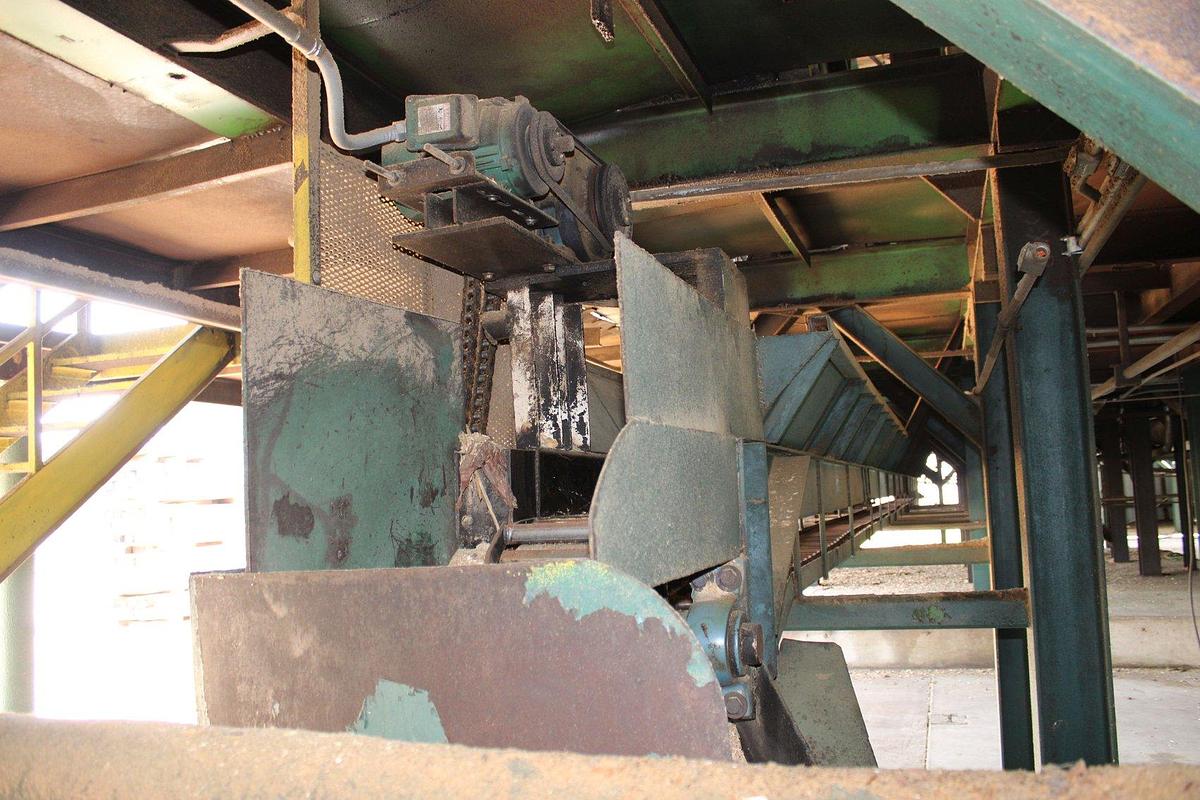 Used Drag Chain Waste Conveyor 16" x 90'