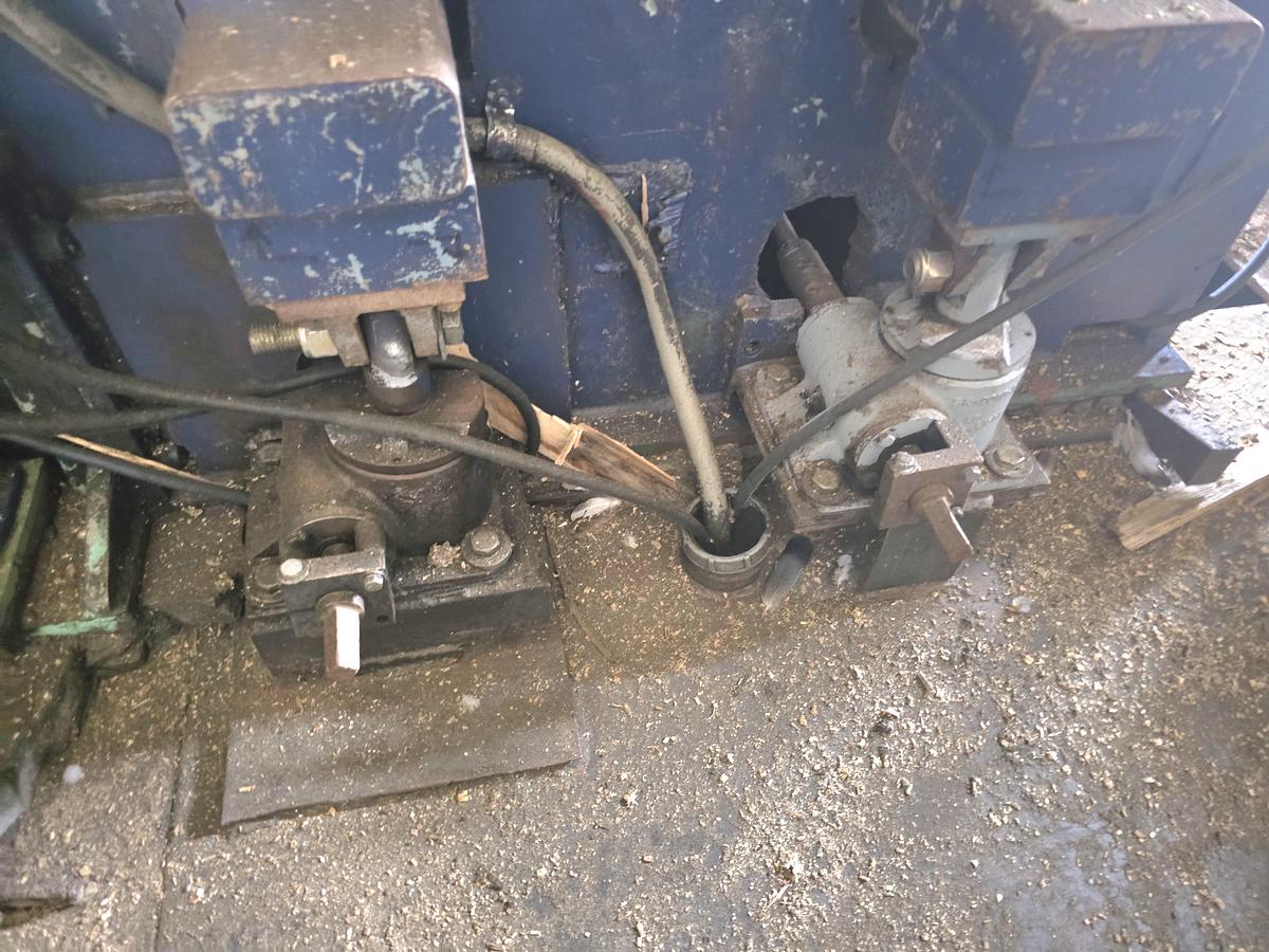 Used NEWMAN 990 Electric Drive Planer