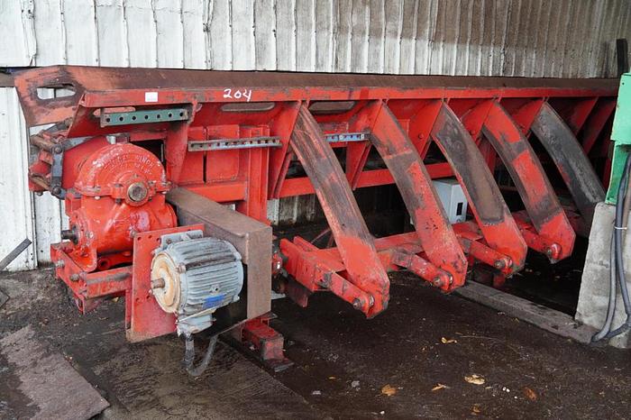 Used MELLOTT 32' Log Trough