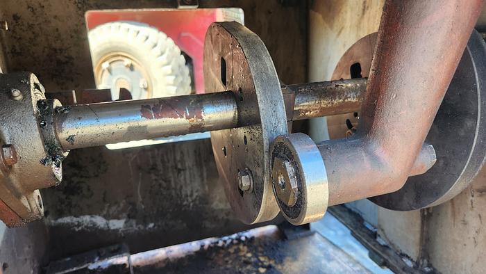 Used ARMSTRONG #4 RH Bandsaw Sharpener