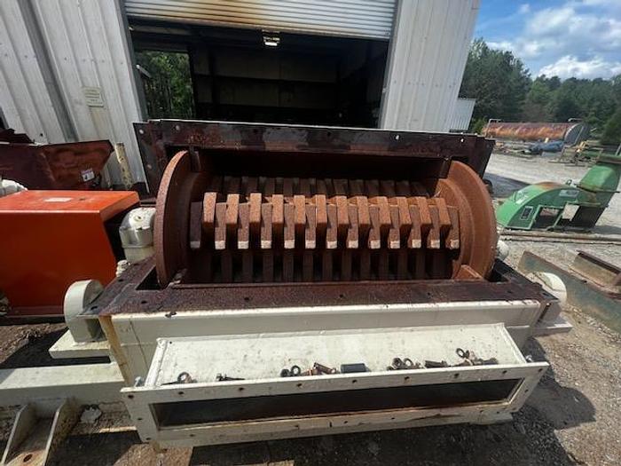 Used Schutte Pallet Hog.... pending sale