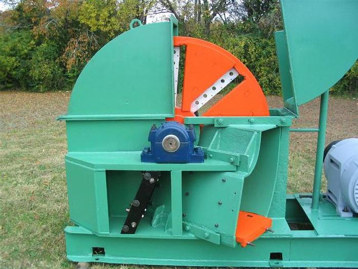 Used FULGHUM 60" Chipper