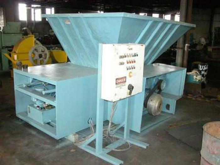 Used CHALLENGER Hopper Style Low Speed Grinder – 60 HP