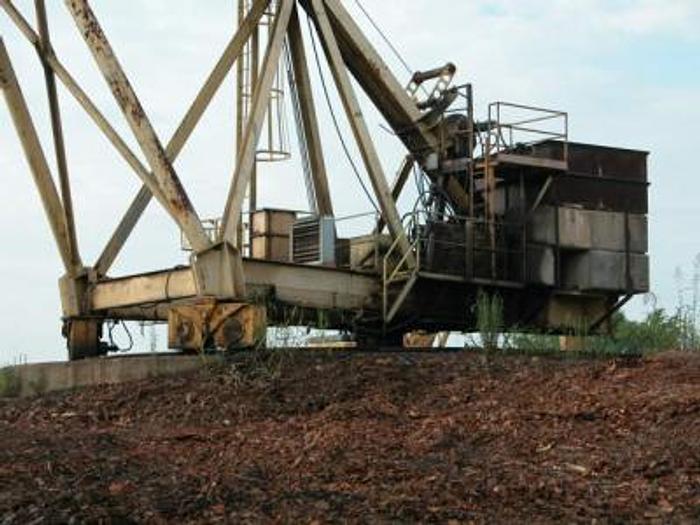 Used FUGHUM 75′ Radius Log Crane