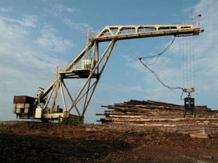 Used FUGHUM 75′ Radius Log Crane