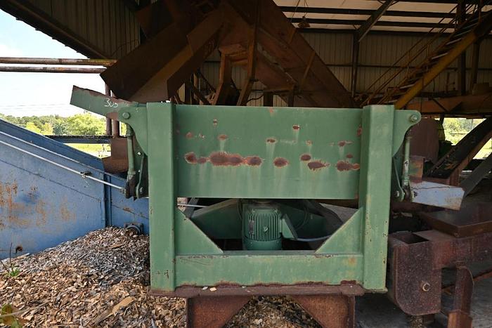 Used BUSH 6 x 6 Chip Screen