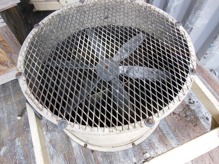 Used 3′ DIAMETER MOUNTABLE SHOP FANS